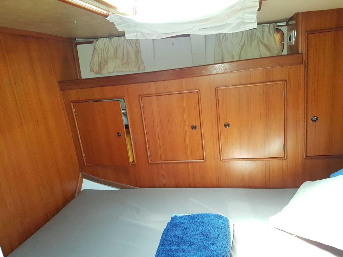 Hotel en barco On A Beautiful Ocean Going Classic Schooner! *
