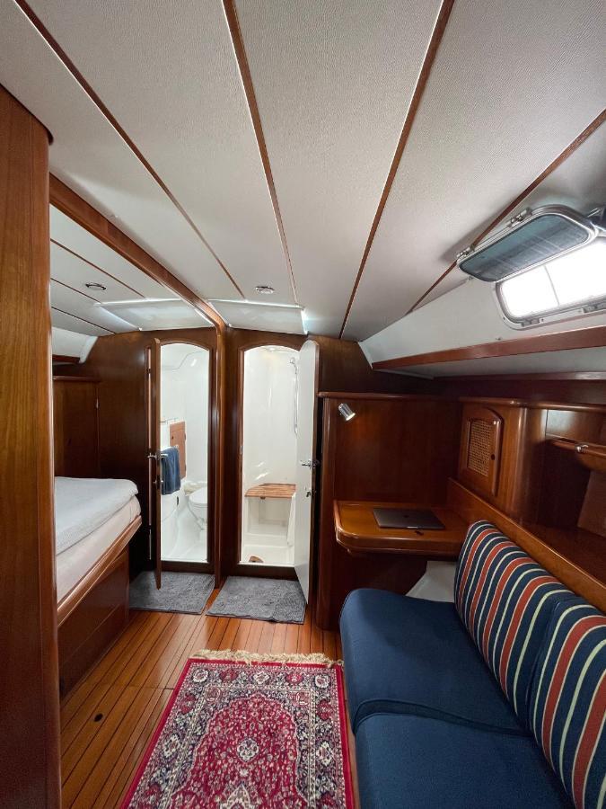 Beautiful And Comfortable Sailboat With Secure Parking Available