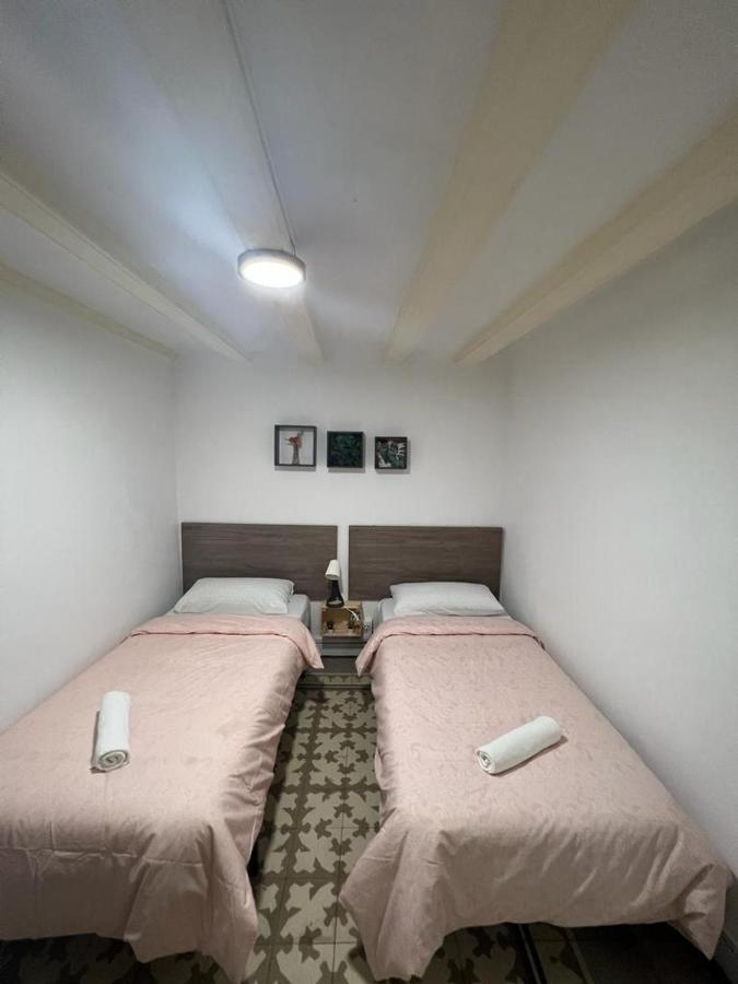 Sleep In Gothic Bcn Hostal
