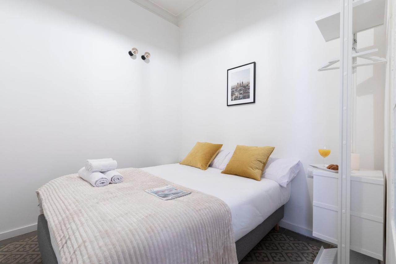 Ab Centric Universitat Apartamento *
