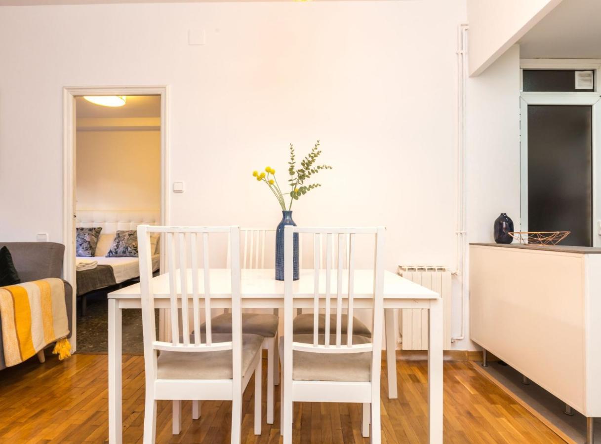 Find Calm At Cozy Sanctuary With Terrace Barcelona