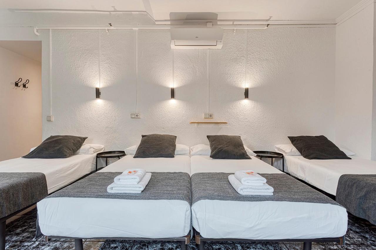 Bedmates Hotel 2*