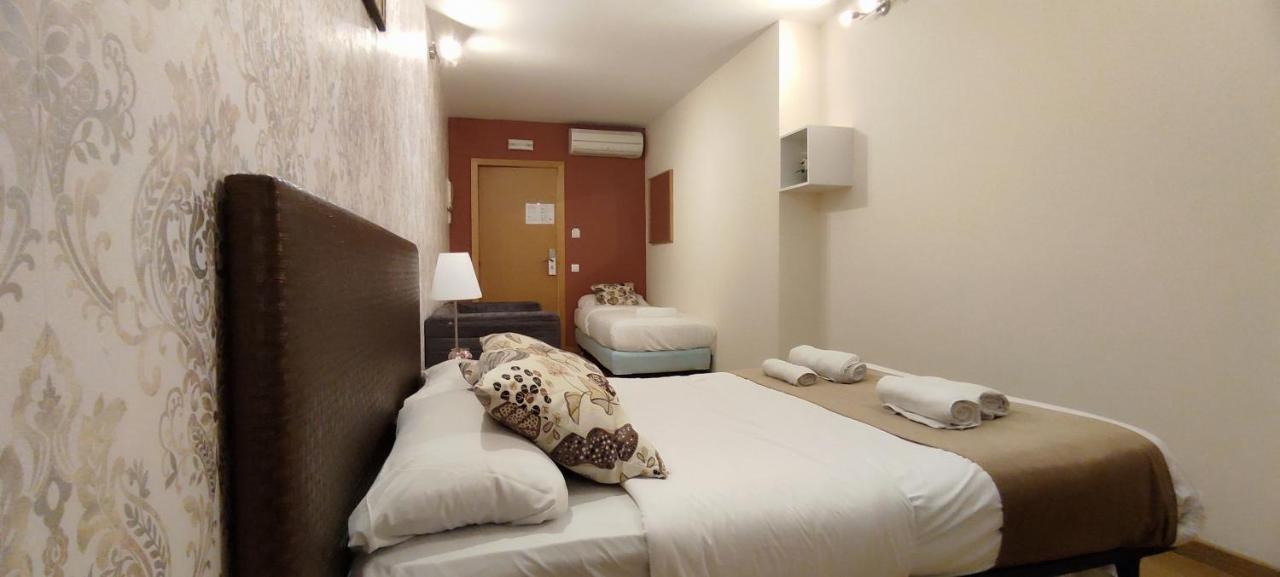 Bruc Hostal *