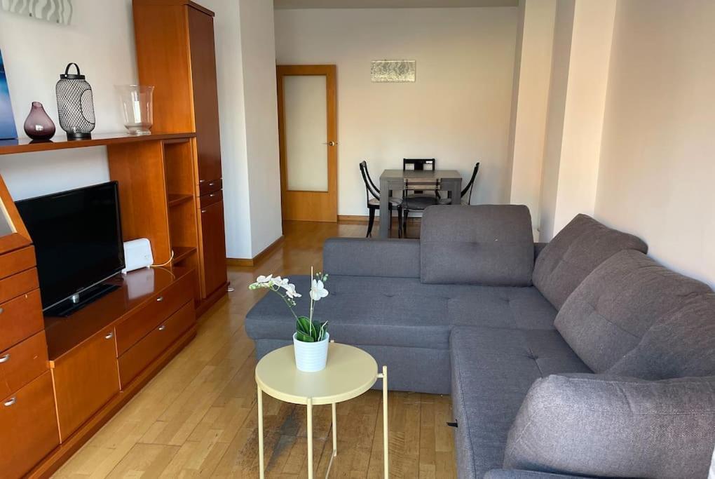 New! Amazing 2 Bedroom In Rambla Del Poblenou Apartamento