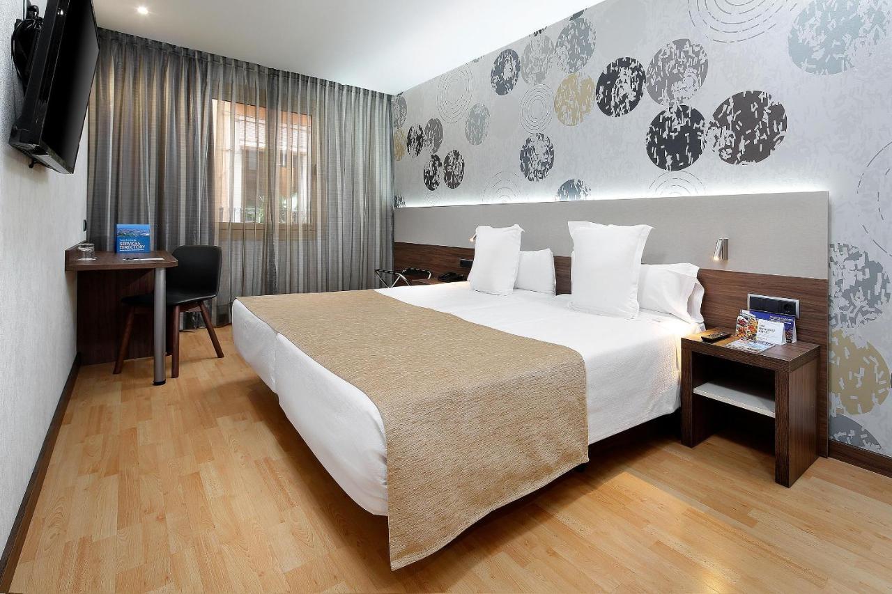 Hotel Hcc Montblanc 3*