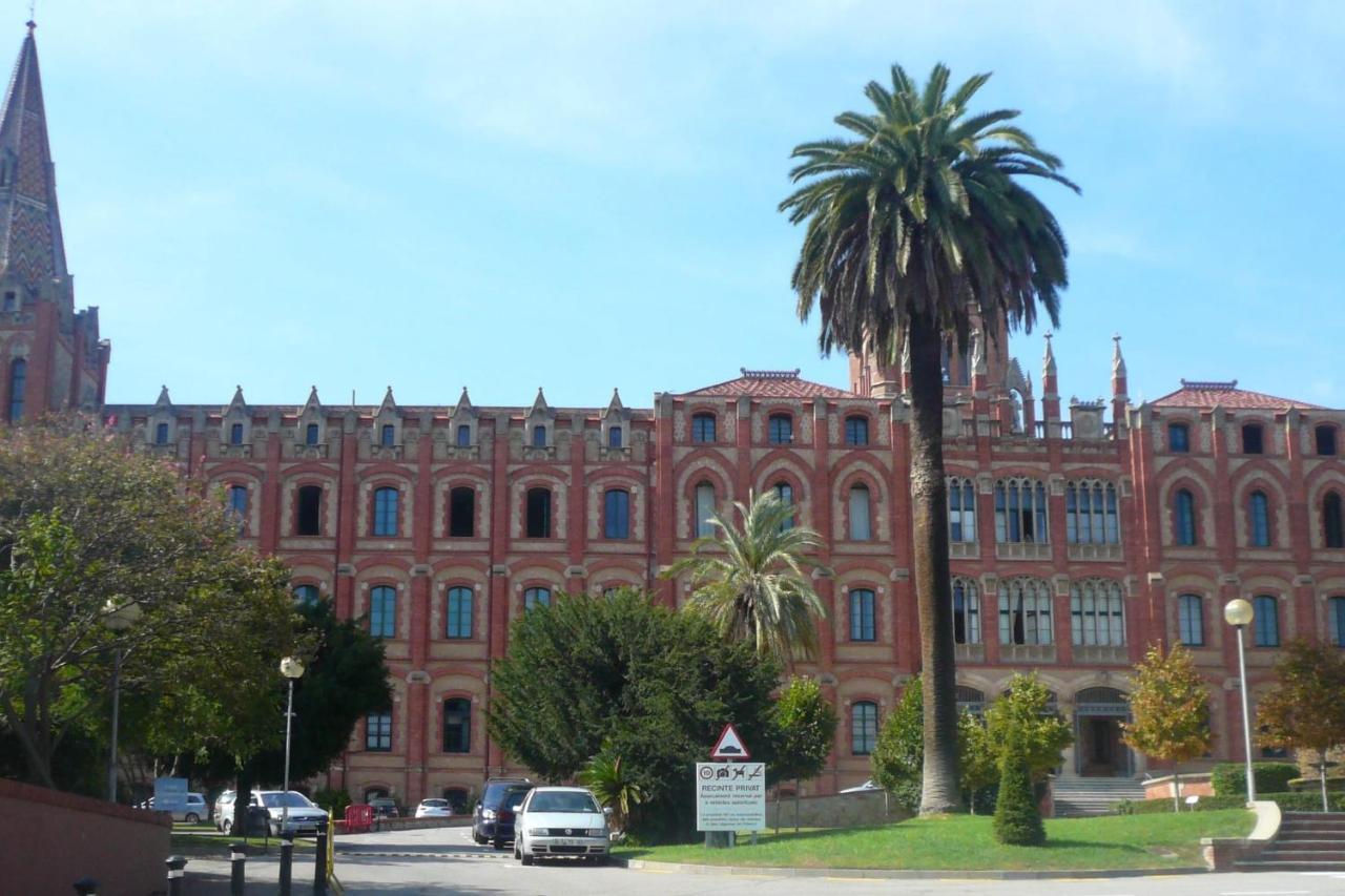 New! In Sarria Near Metro Apartamento Barcelona