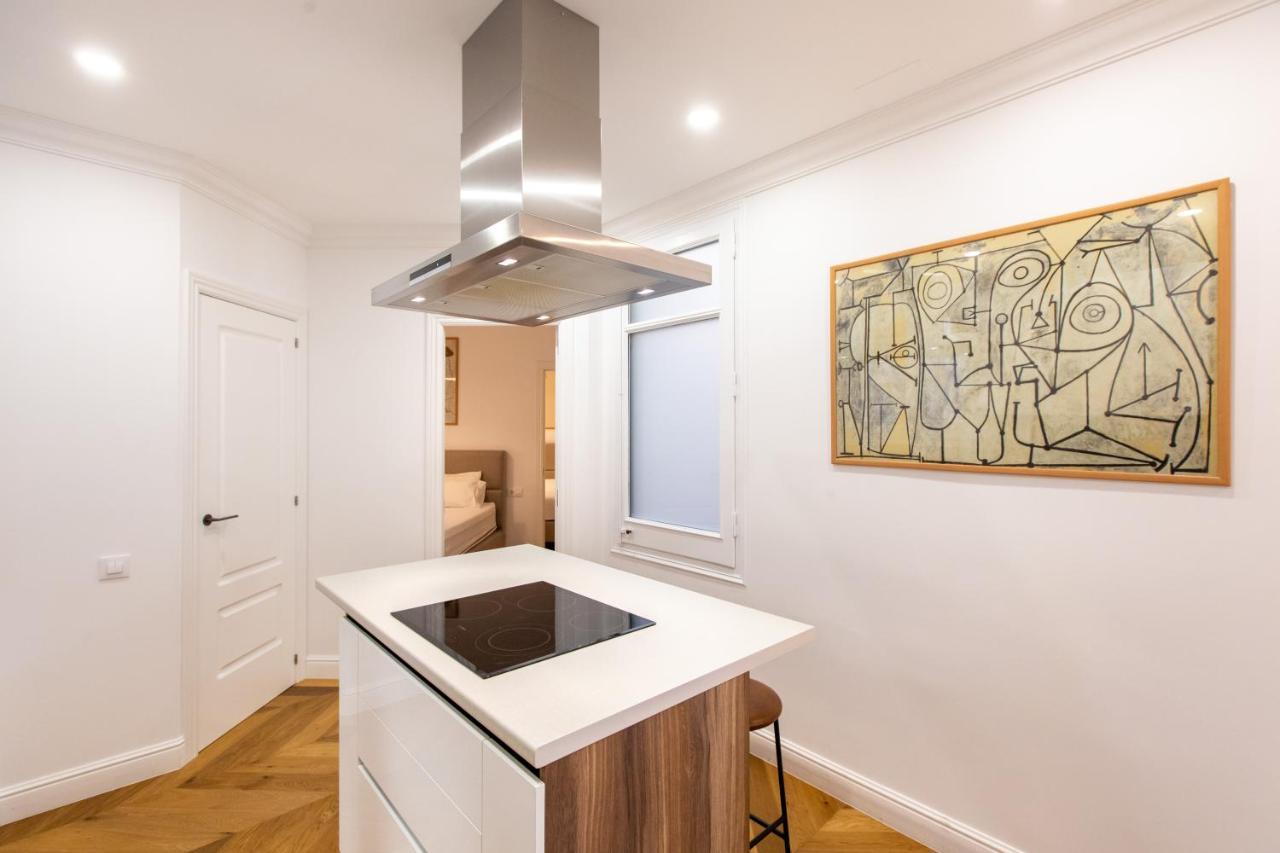 Majestic 4br/4bath In Sagrada Familia Area Apartamento Barcelona