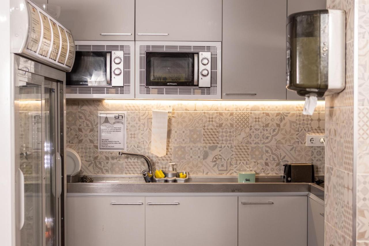 Hostal Urbany Bcn Go!
