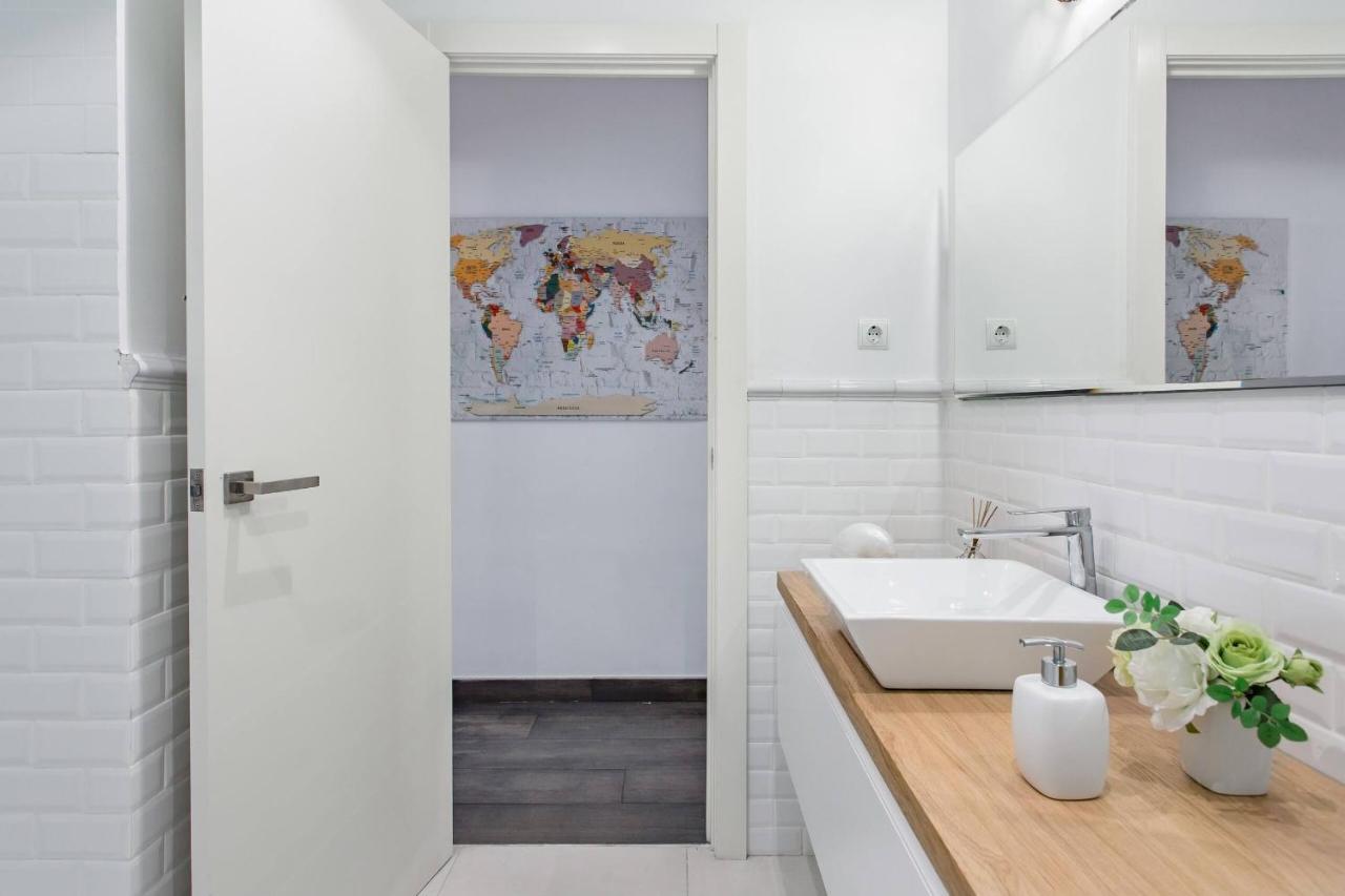 Stylish With Terrace For Couple Or Family Apartamento