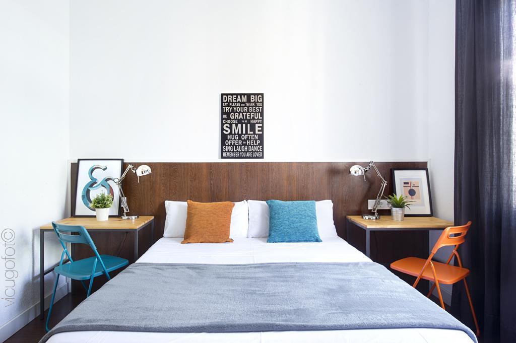 De 185 M² En Ensanche, Con 8 Habitación Apartamento *