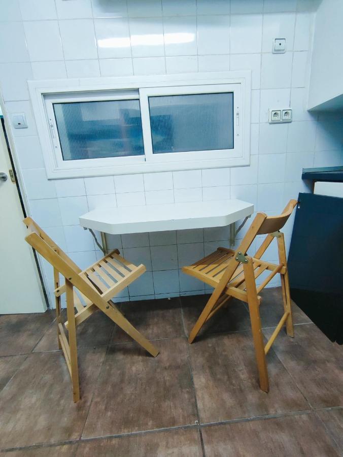Apartamento Nice Flat Within Walking Range To The Beach