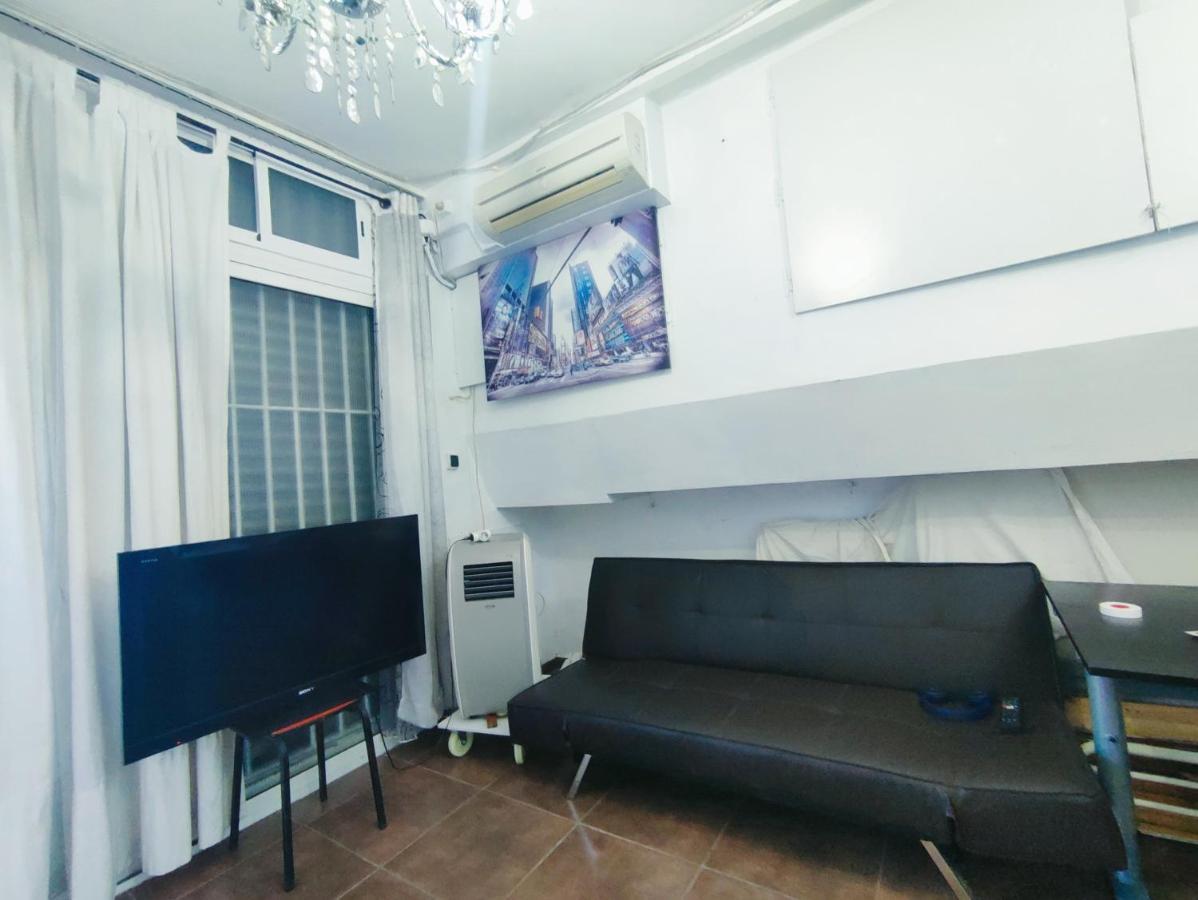 Nice Flat Within Walking Range To The Beach Apartamento Barcelona