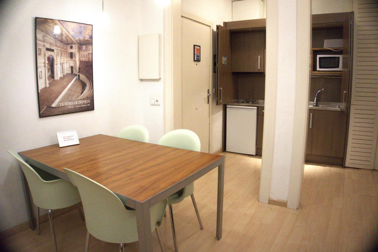 Sant Jordi Fontanella Apartamento *
