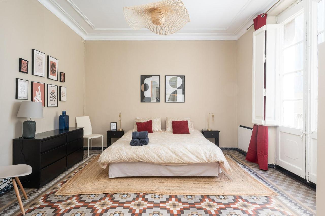 Design Near Rambla Barcelona