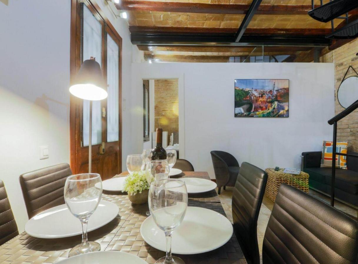 New Listing Duplex Near The Barceloneta * Barcelona