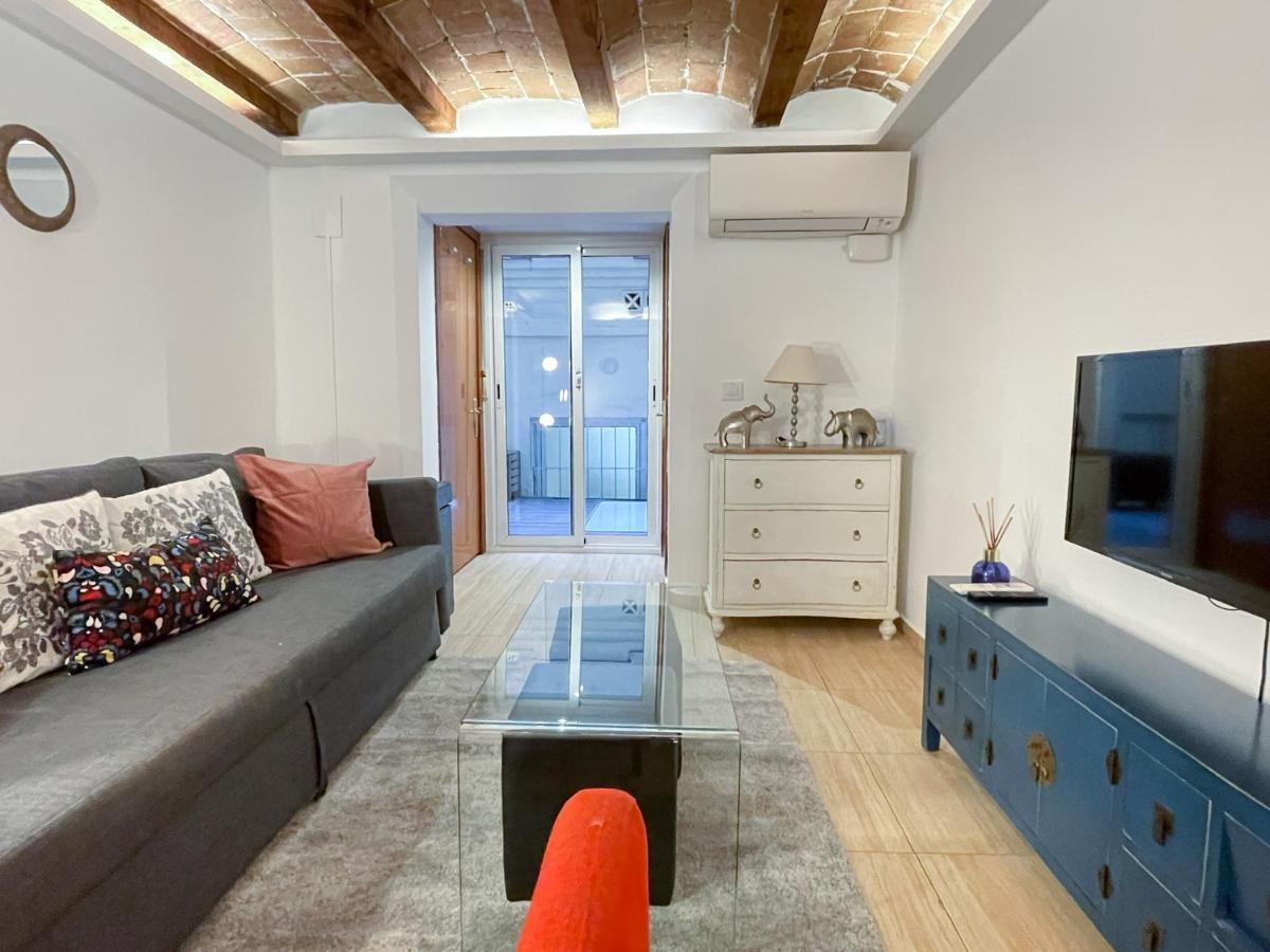 Coqueto Alojamiento Cercano A La Sagrada Familia Apartamento *