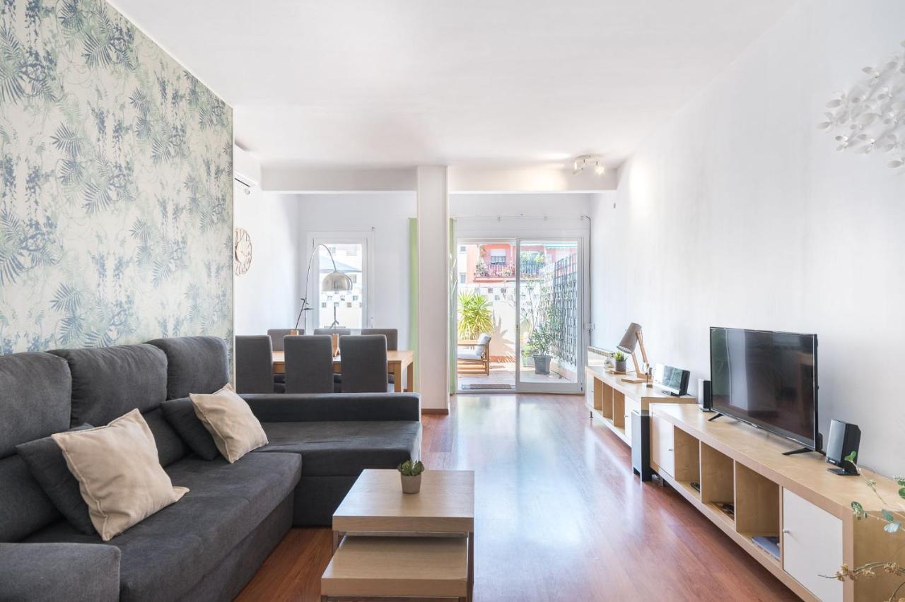 With Terrace A Step Away From Montjuic Apartment *