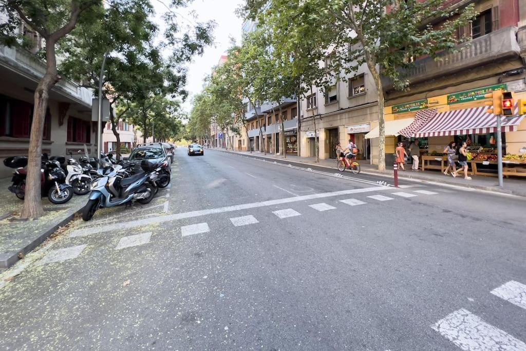 Bebarceloner Eixample - 3 Bedrooms Apartment *