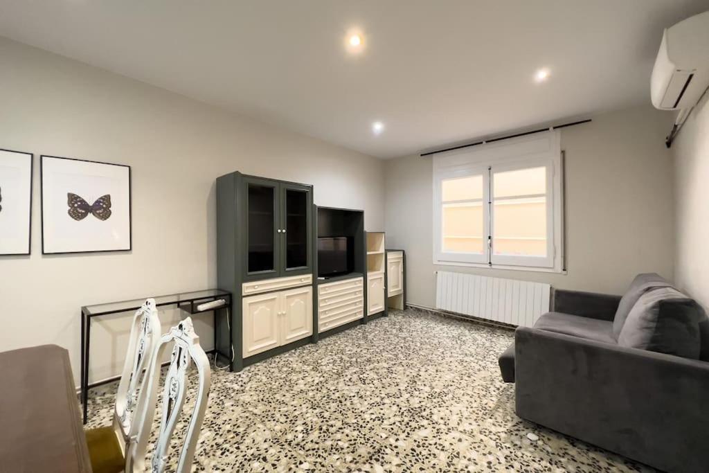 Apartment Bebarceloner Eixample - 3 Bedrooms *