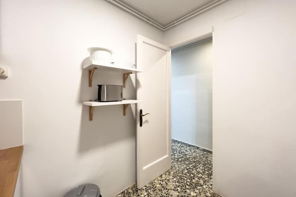 Apartment Bebarceloner Eixample - 3 Bedrooms Barcelona
