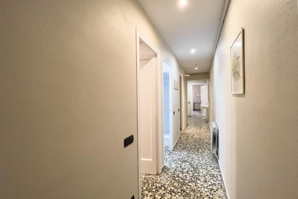 Bebarceloner Eixample - 3 Bedrooms Apartment *
