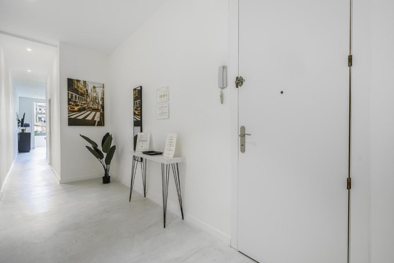 The White Flats Sant Antoni Apartment Barcelona