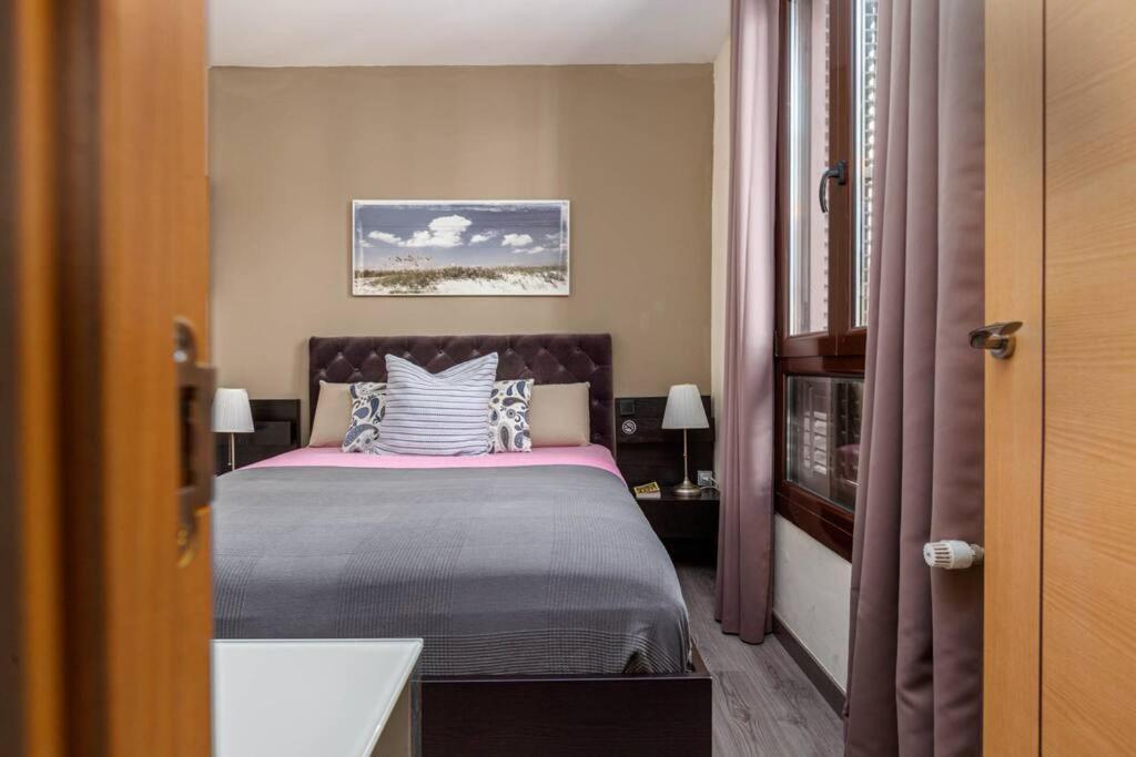 One Bedroom In City Center Apartamento *
