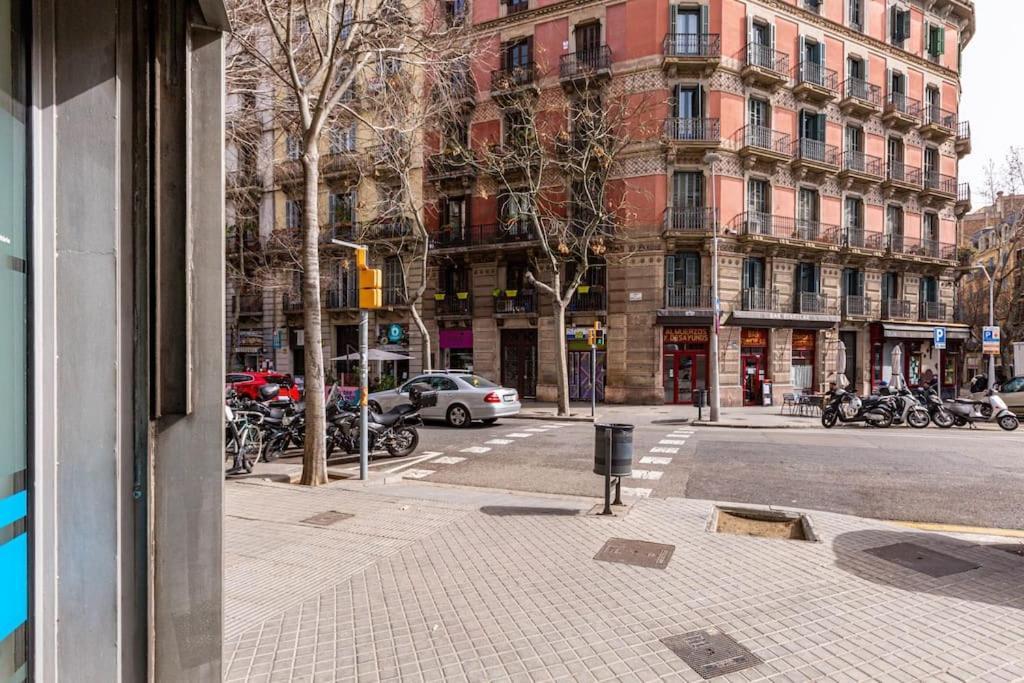 One Bedroom In City Center