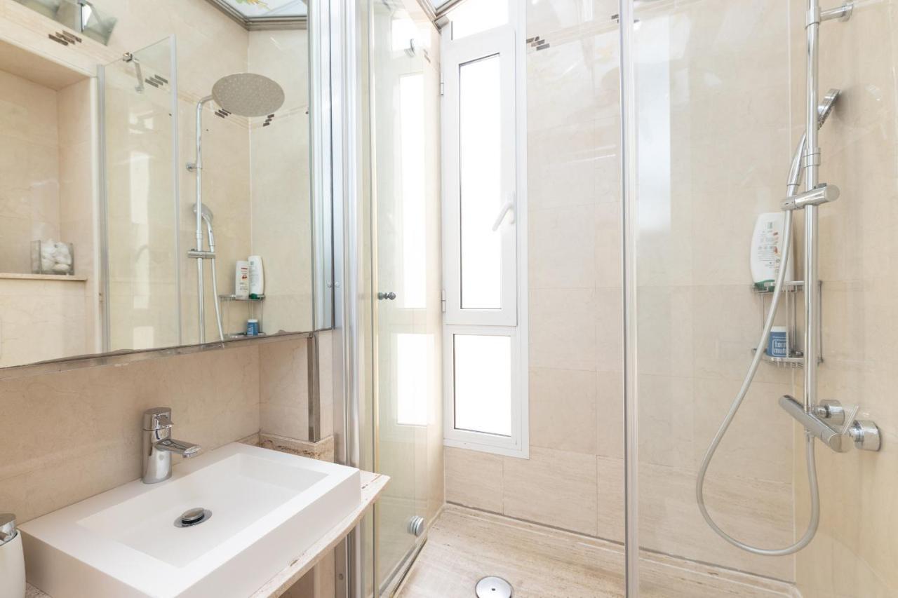 Aparteasy - Modernist Flat In Eixample Center *