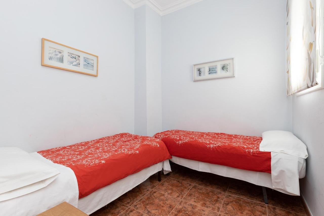 Aparteasy - Modernist Flat In Eixample Center Barcelona