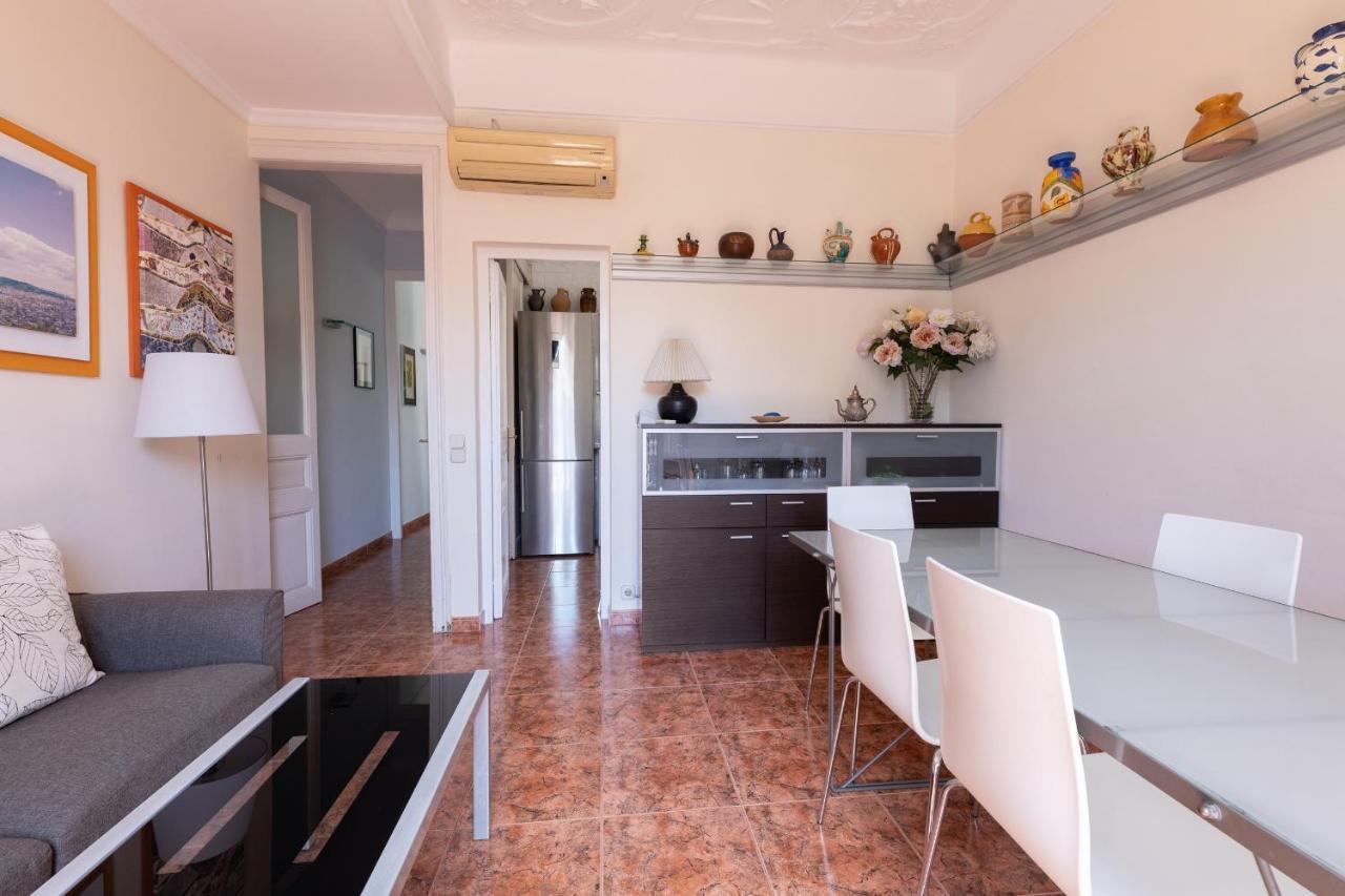 Aparteasy - Modernist Flat In Eixample Center *