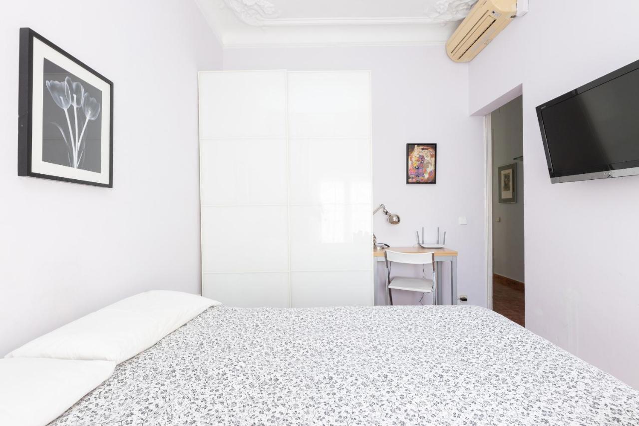 Apartamento Aparteasy - Modernist Flat In Eixample Center *