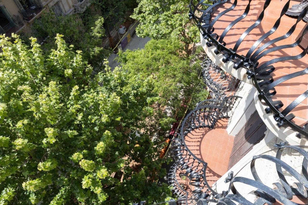 Aparteasy - Modernist Flat In Eixample Center *