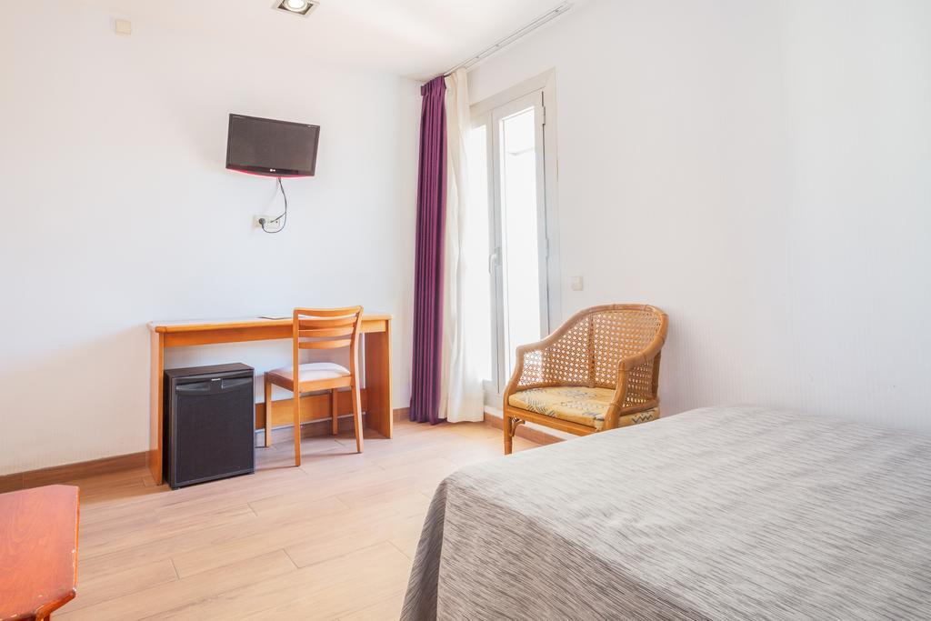 Hotel Cortes Rambla Barcelona