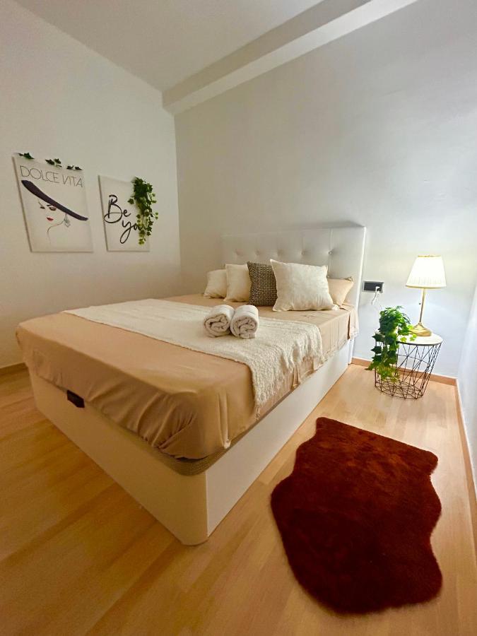Con Bano Privado Sagrada Familia Apartahotel *