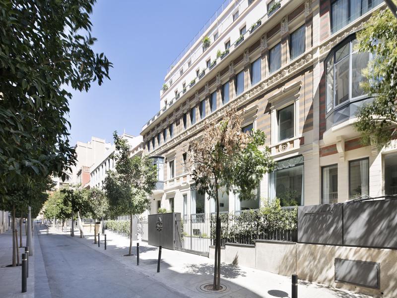 Murmuri Mercader Apartahotel