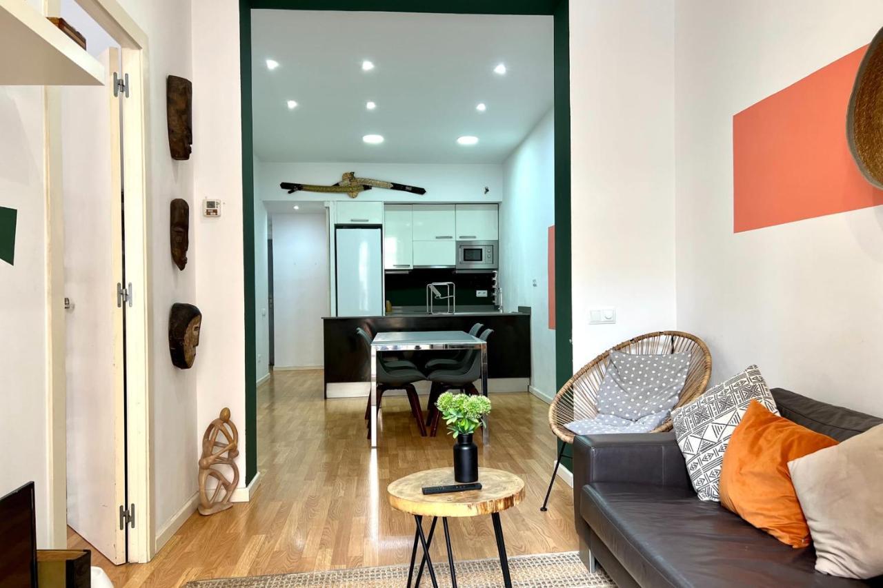 Centric 2 Bedroom With A Private Lovely Terrace Barcelona
