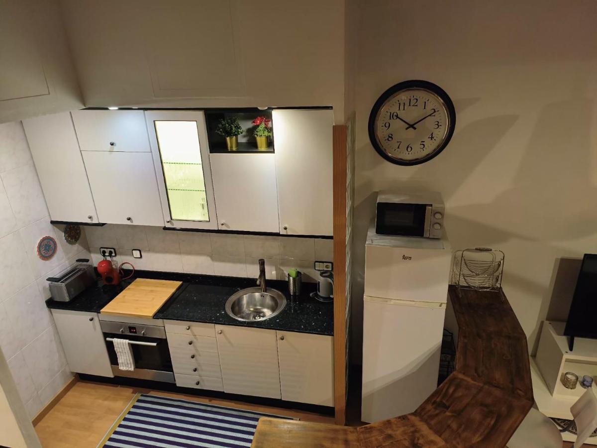 Sunny Studio In Sants Apartamento Barcelona