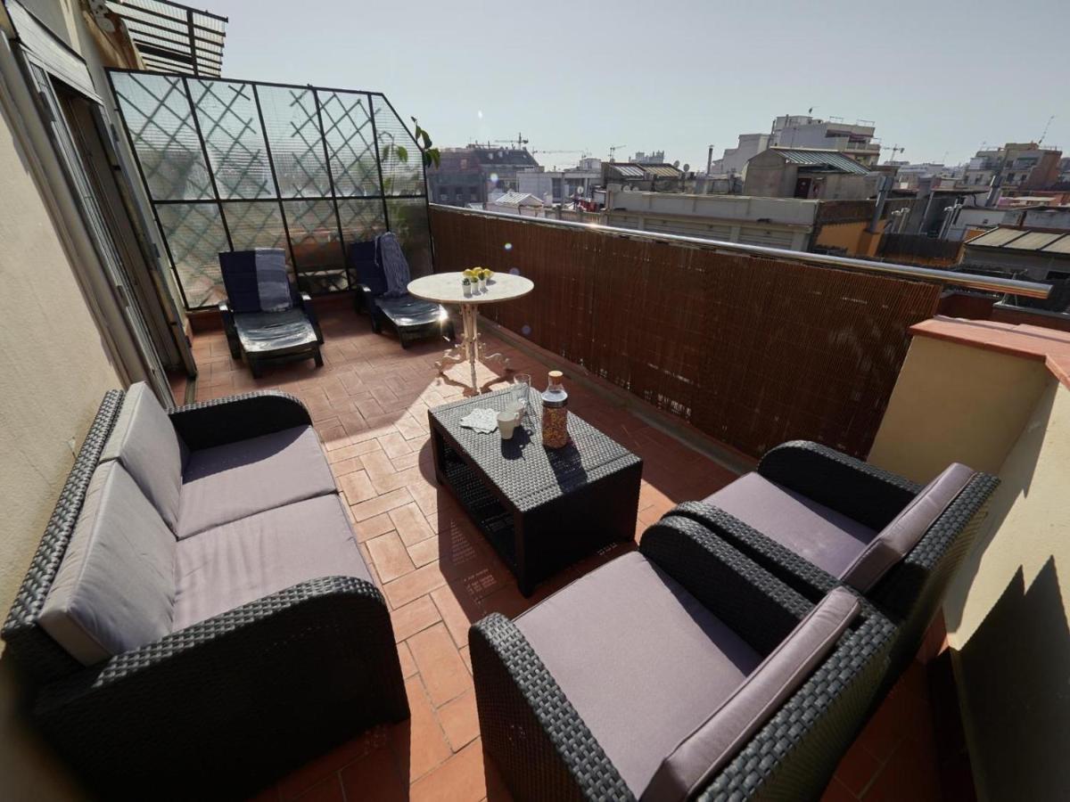 Sagrada Familia Penthouse Apartment *