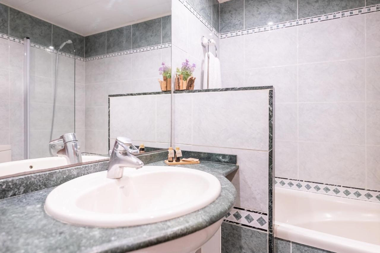 Napols - Abapart Apartahotel 2*