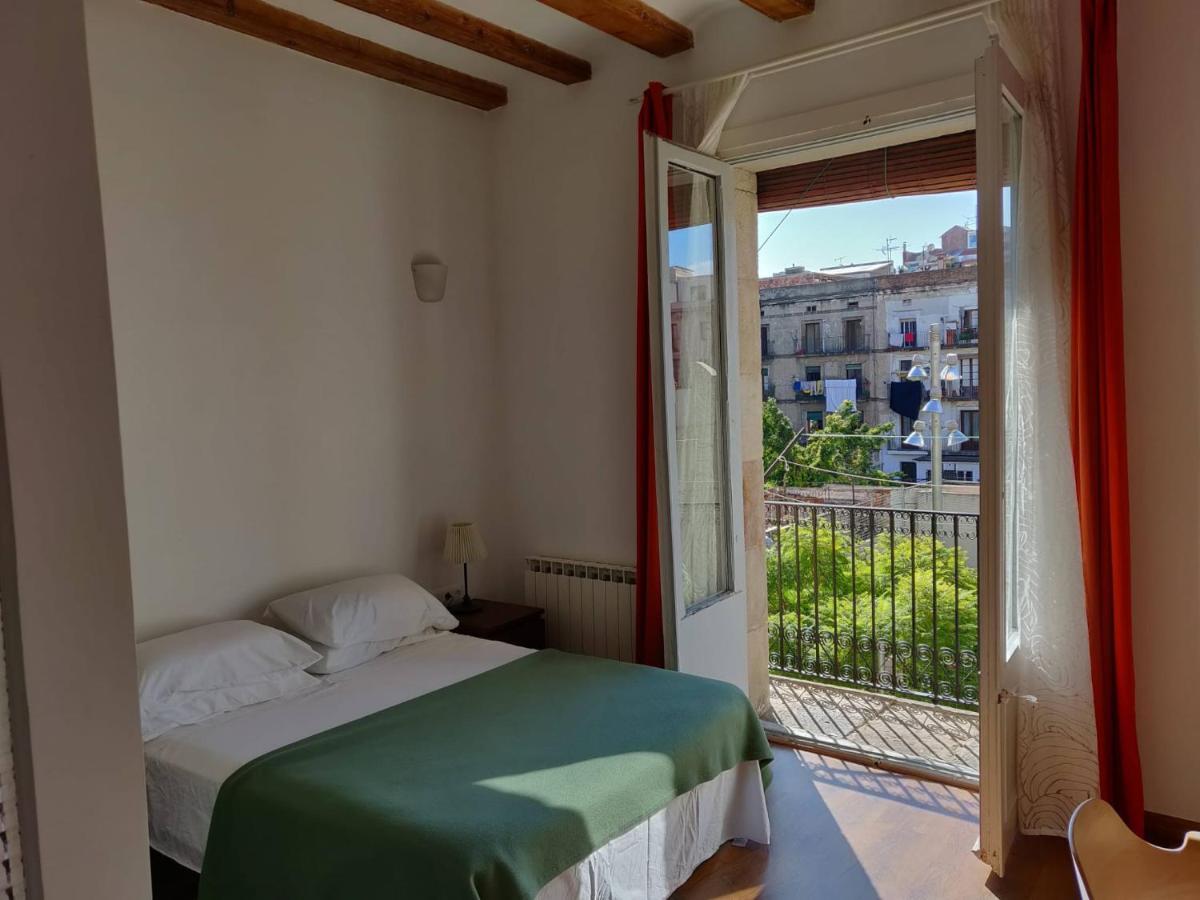 Big Bright Spacious Center Apartment Barcelona
