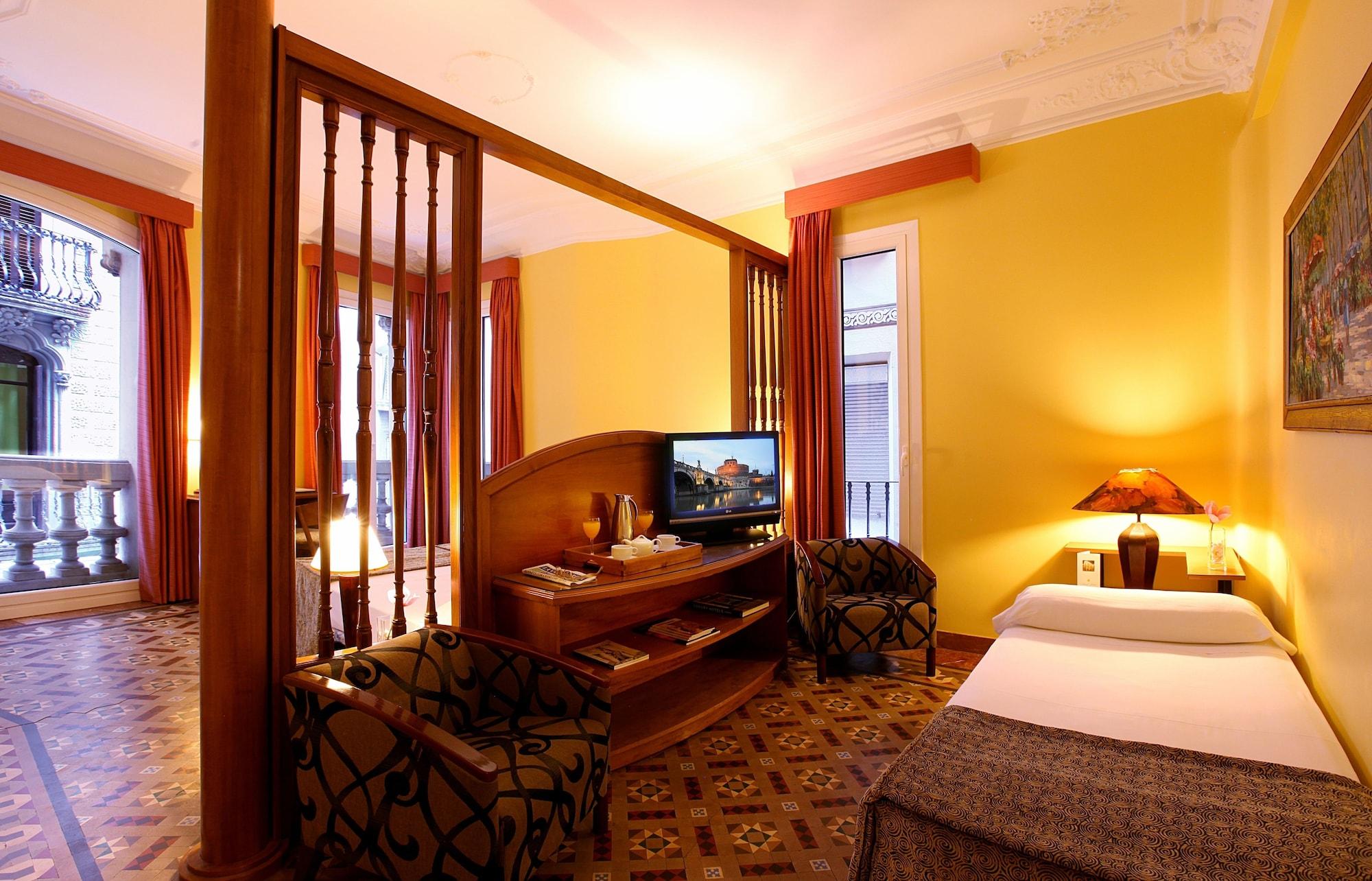 Nouvel Hotel 3*