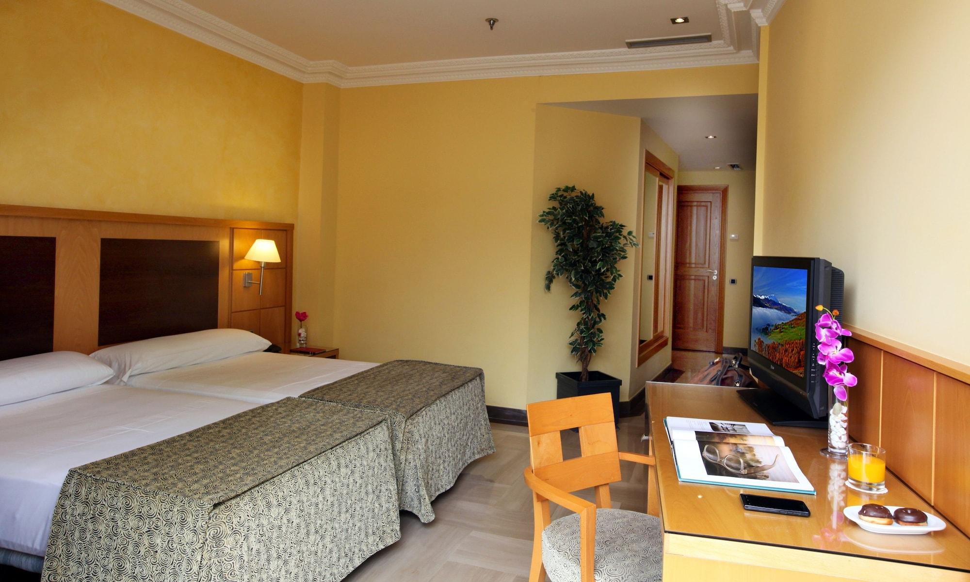 Nouvel Hotel 3*