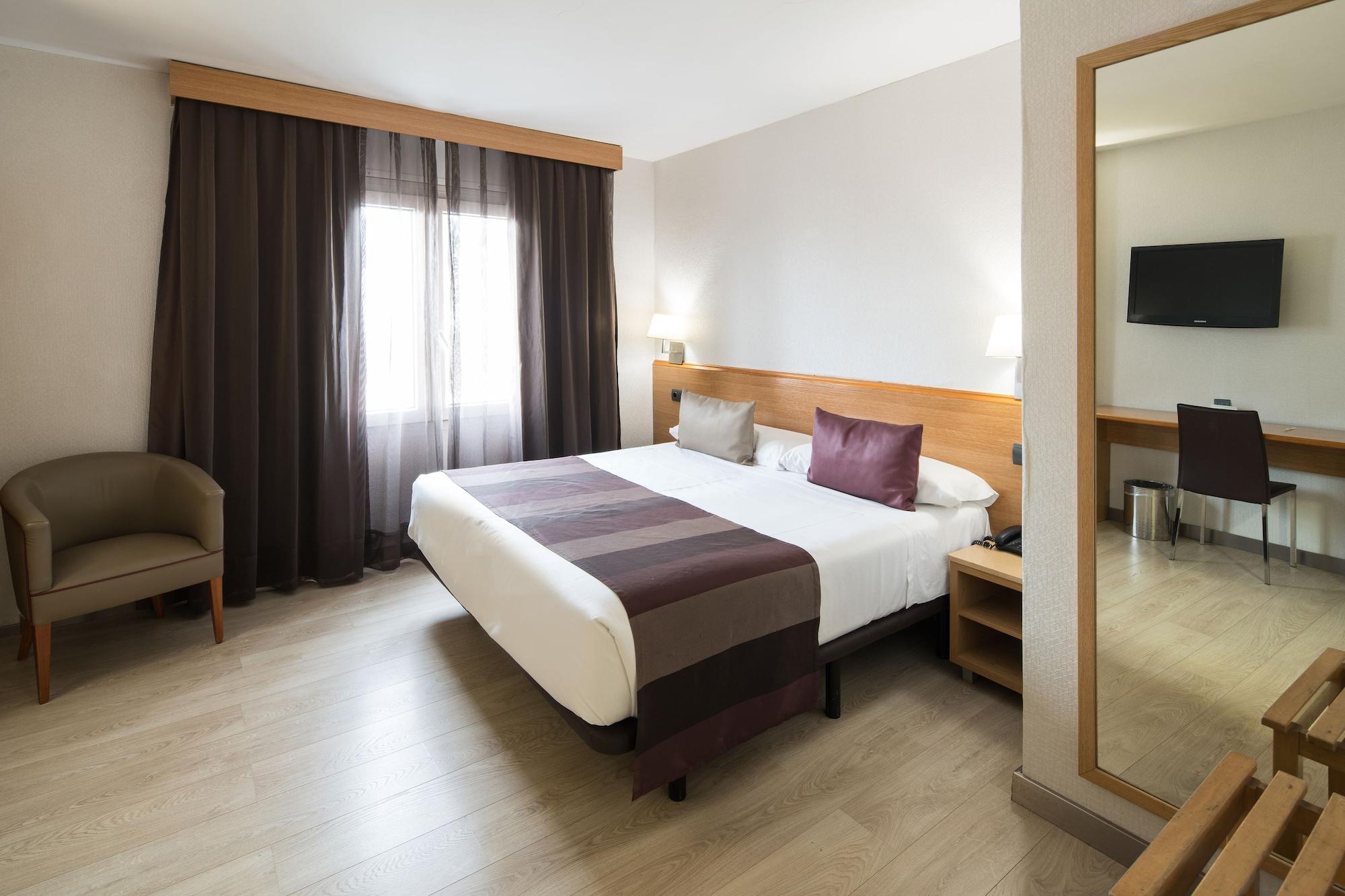 Hotel Catalonia Park Güell 3*