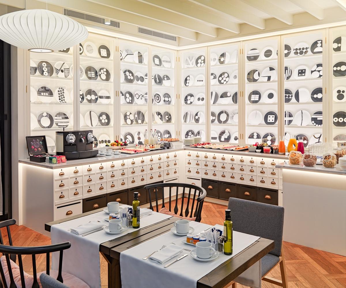 H10 Universitat Hotel