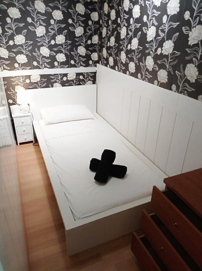 Guest house Small Single Private Center City Barcelona