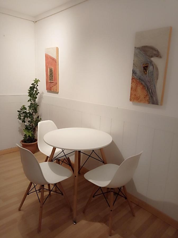 Small Single Private Center City Guest house Barcelona