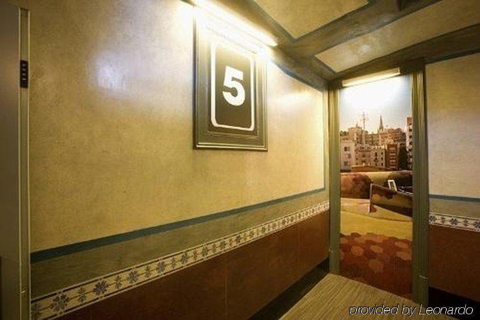 Praktik Garden 2* Barcelona