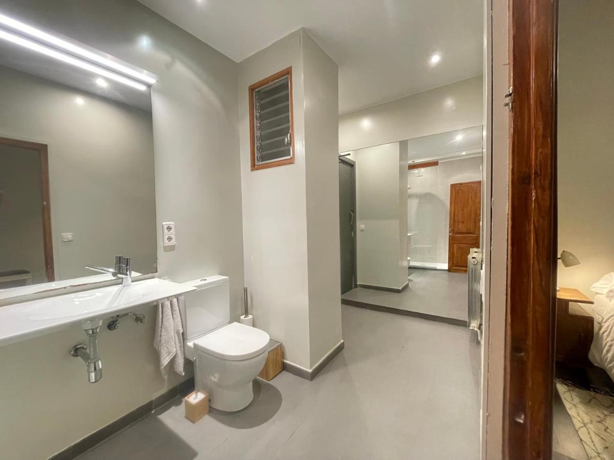 The In The Gothic Quarter With Bathroom * Barcelona