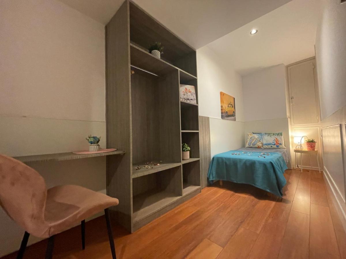 Hostal Private Gothic Quarter *